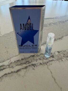 Mugler Angel Stellar Mini Spray in Light Blue and Silver